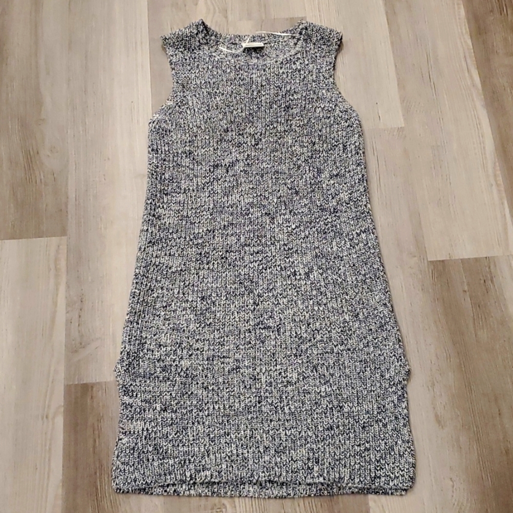 Knit shift dress